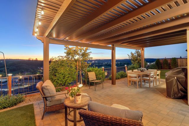 2126 Thomas Dr, Jackson, CA 95642