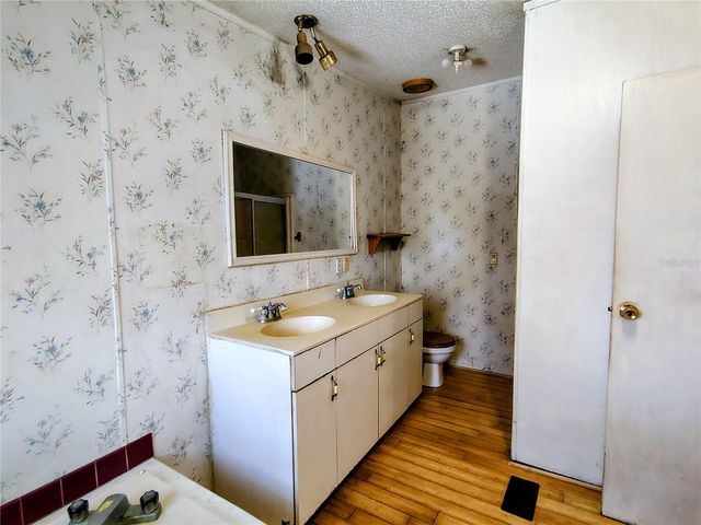 14240 SR 471, Webster, FL 33597