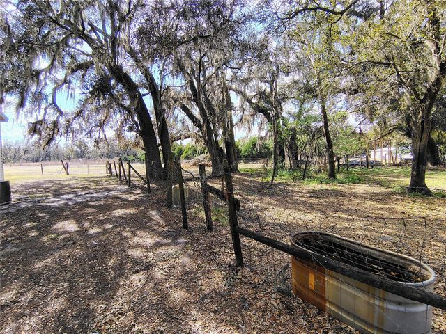 14240 SR 471, Webster, FL 33597