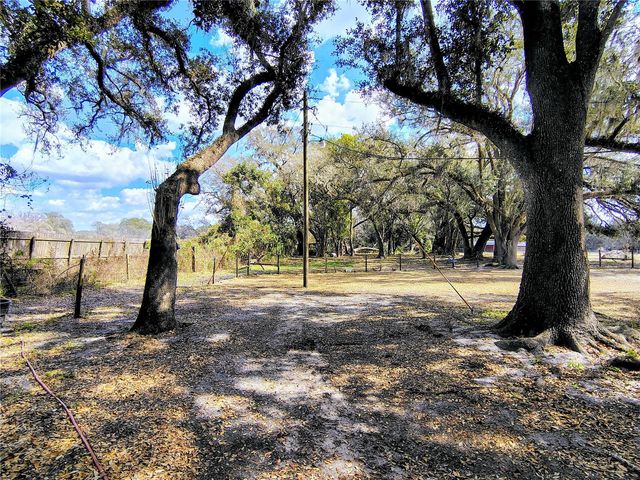 14240 SR 471, Webster, FL 33597