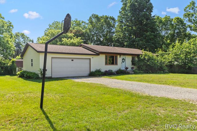 5820 Belmont Avenue NE, Belmont, MI 49306