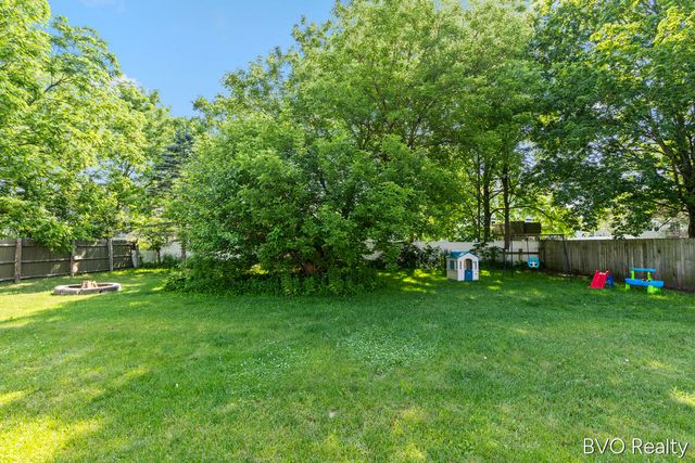 5820 Belmont Avenue NE, Belmont, MI 49306