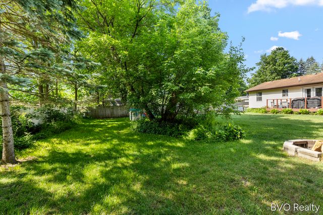 5820 Belmont Avenue NE, Belmont, MI 49306