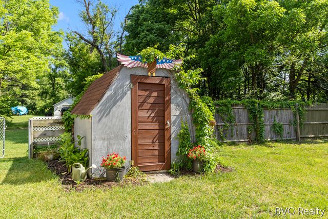 5820 Belmont Avenue NE, Belmont, MI 49306