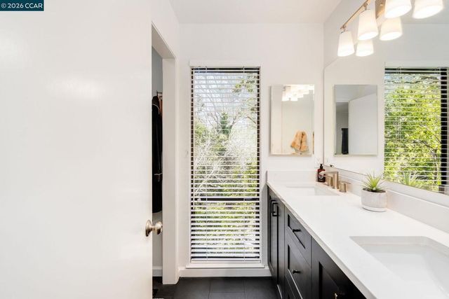 919 Dewing Ave, Lafayette, CA 94549