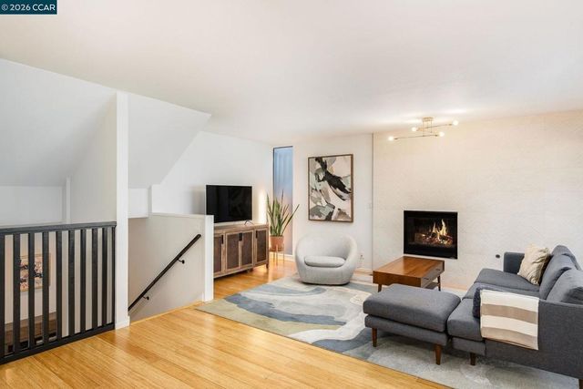 919 Dewing Ave, Lafayette, CA 94549