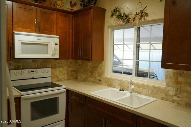 1680 E AUGUSTA Avenue, Chandler, AZ 85249