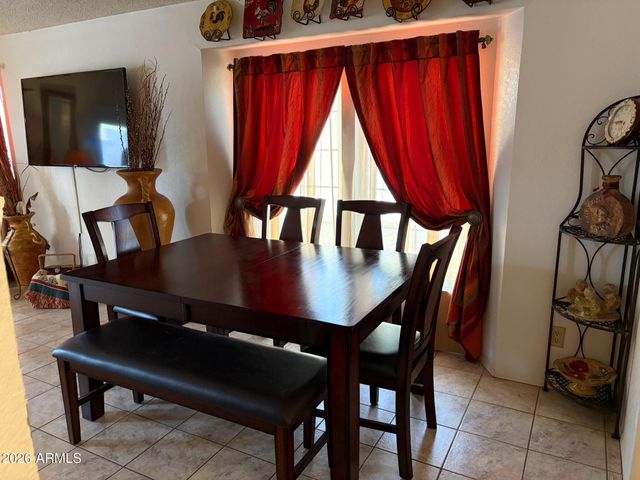 1680 E AUGUSTA Avenue, Chandler, AZ 85249