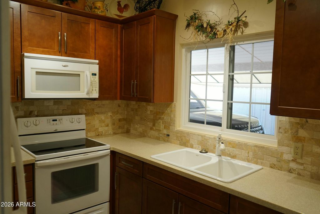 1680 E AUGUSTA Avenue, Chandler, AZ 85249 — photo 2