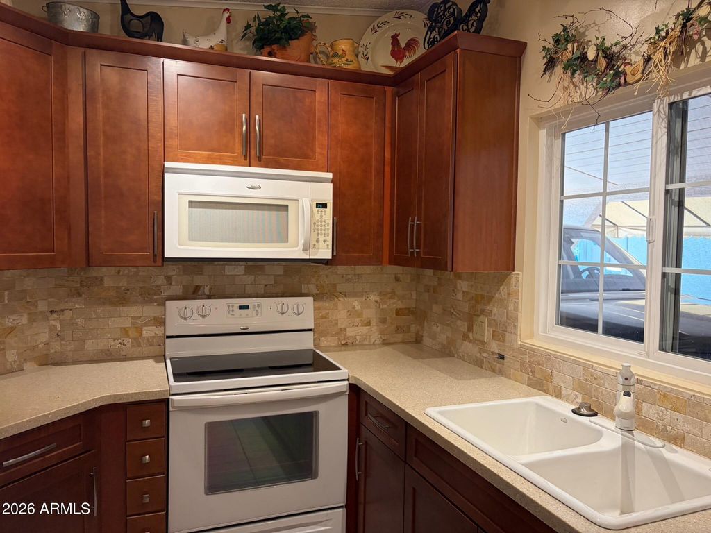 1680 E AUGUSTA Avenue, Chandler, AZ 85249 — photo 5