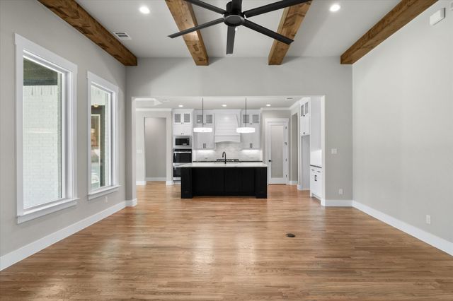 310 Mayberry Way, Waxahachie, TX 75167