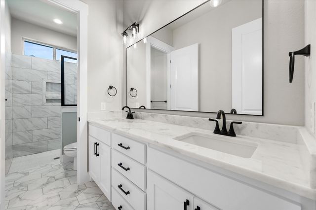 310 Mayberry Way, Waxahachie, TX 75167