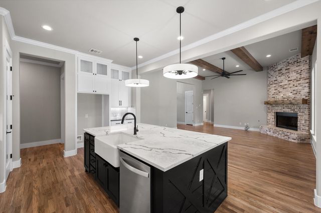 310 Mayberry Way, Waxahachie, TX 75167
