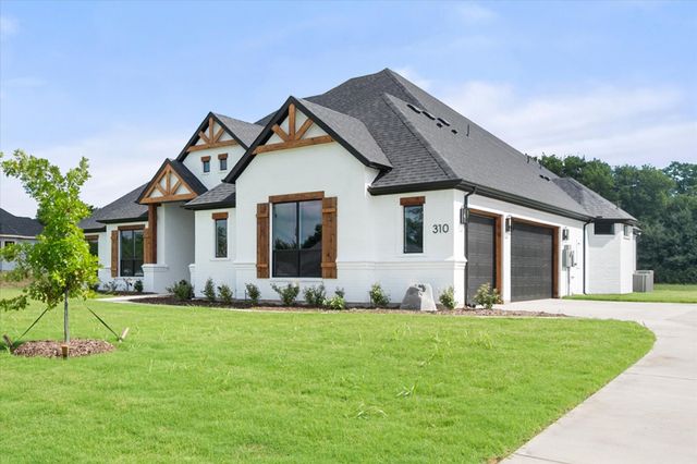 310 Mayberry Way, Waxahachie, TX 75167