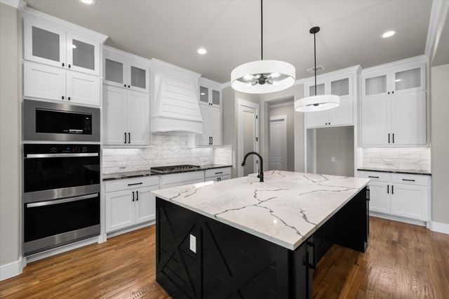 310 Mayberry Way, Waxahachie, TX 75167