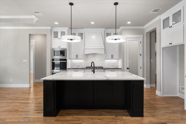 310 Mayberry Way, Waxahachie, TX 75167
