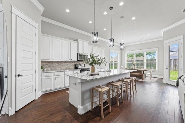 2006 Laurie Darlin Drive, Conroe, TX 77384