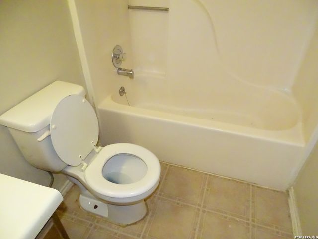 8898 Meadow Range, San Antonio, TX 78250