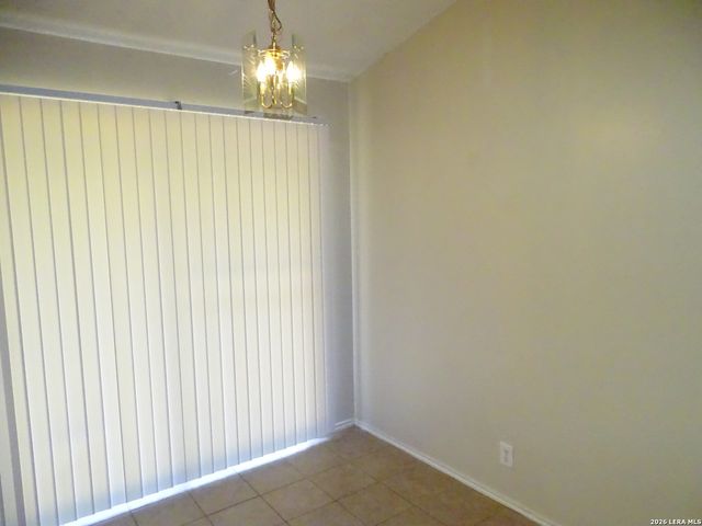 8898 Meadow Range, San Antonio, TX 78250