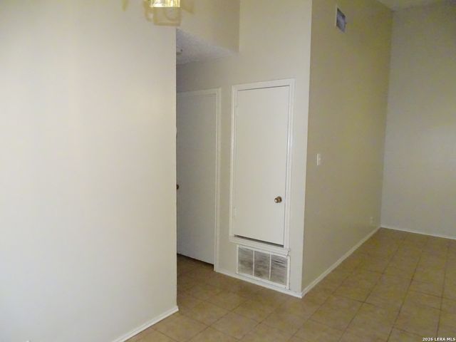 8898 Meadow Range, San Antonio, TX 78250