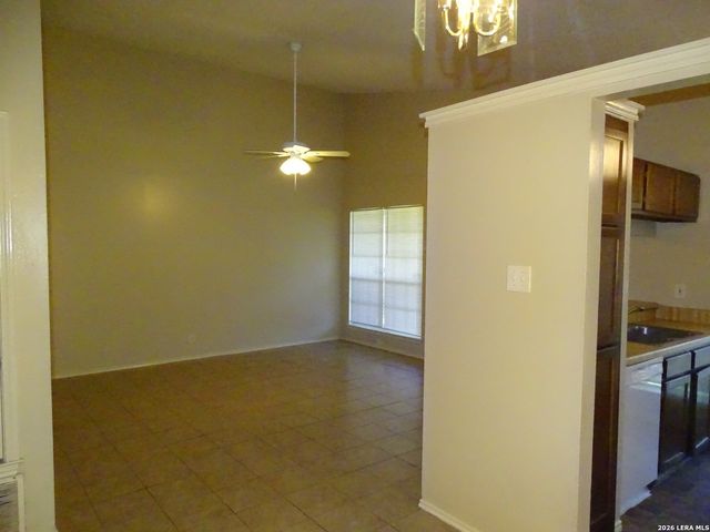 8898 Meadow Range, San Antonio, TX 78250