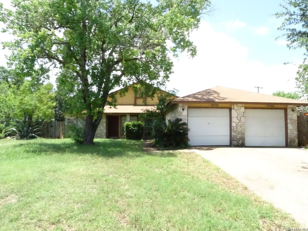 8898 Meadow Range, San Antonio, TX 78250
