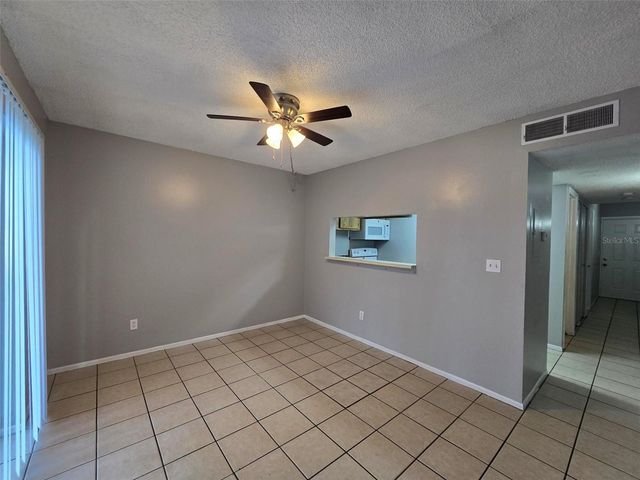 7186 E BANK DRIVE 7186, Tampa, FL 33617