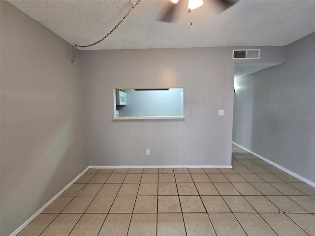 7186 E BANK DRIVE 7186, Tampa, FL 33617