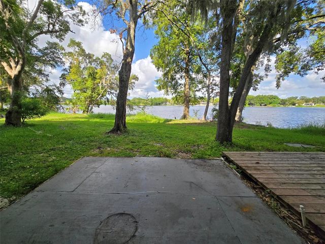 7186 E BANK DRIVE 7186, Tampa, FL 33617