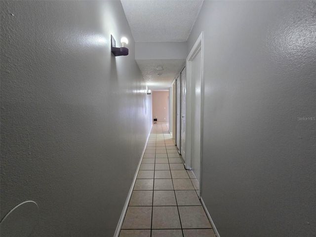 7186 E BANK DRIVE 7186, Tampa, FL 33617