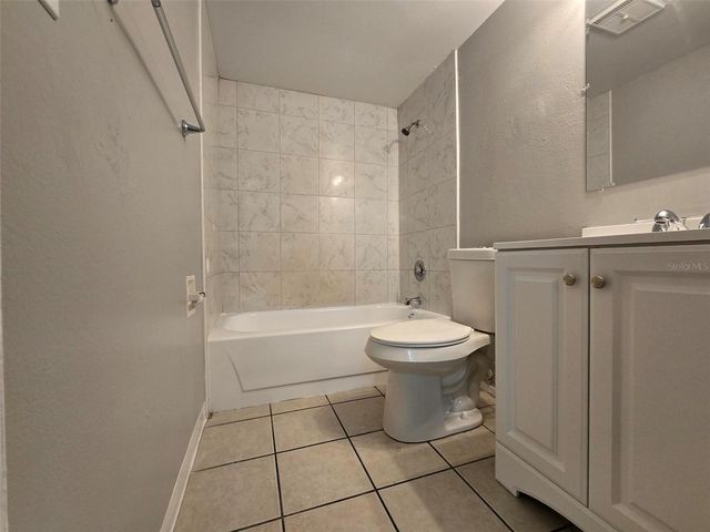 7186 E BANK DRIVE 7186, Tampa, FL 33617