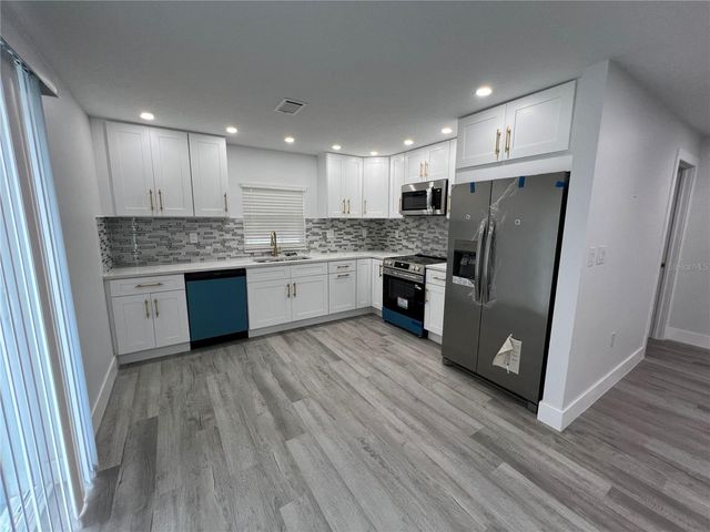 4210 RIVER HILLS DRIVE, Tampa, FL 33617