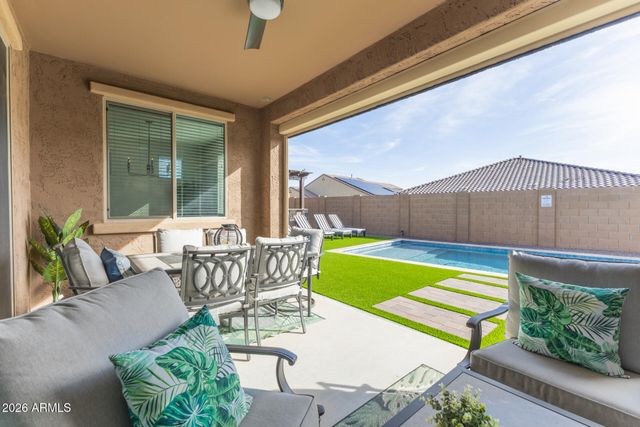 18399 W BROOKWOOD Drive, Goodyear, AZ 85338