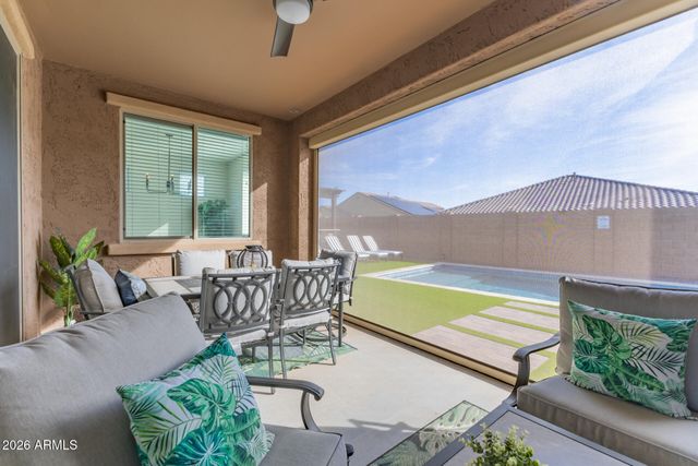 18399 W BROOKWOOD Drive, Goodyear, AZ 85338