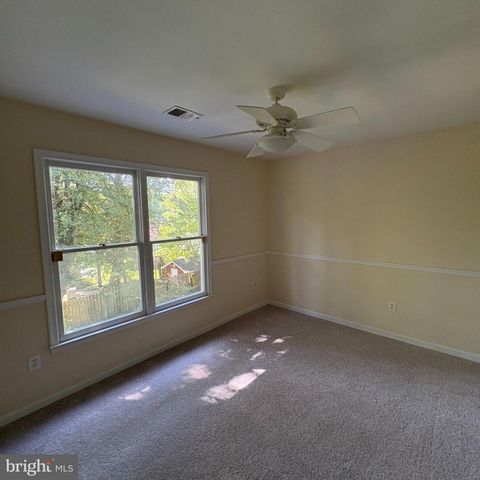 3502 HOLLY RD, Annandale, VA 22003