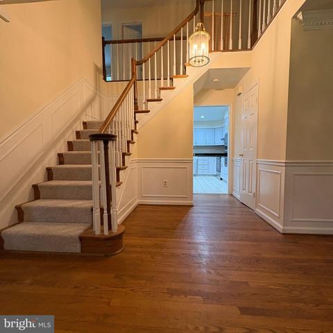 3502 HOLLY RD, Annandale, VA 22003