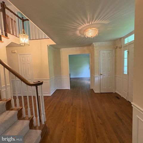 3502 HOLLY RD, Annandale, VA 22003