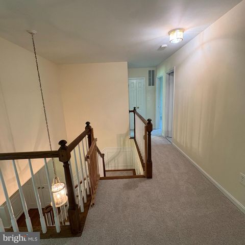 3502 HOLLY RD, Annandale, VA 22003