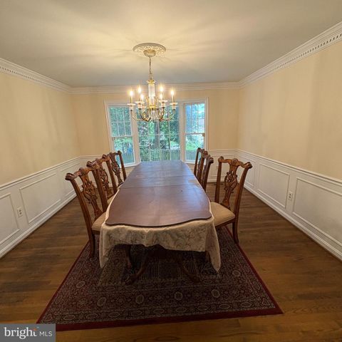 3502 HOLLY RD, Annandale, VA 22003