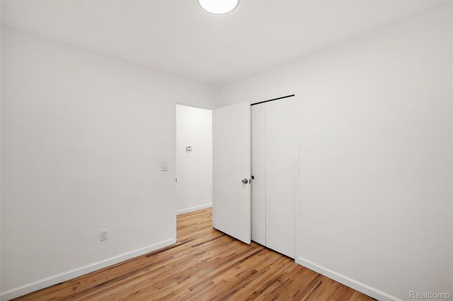 14421 Labelle Street, Oak Park, MI 48237