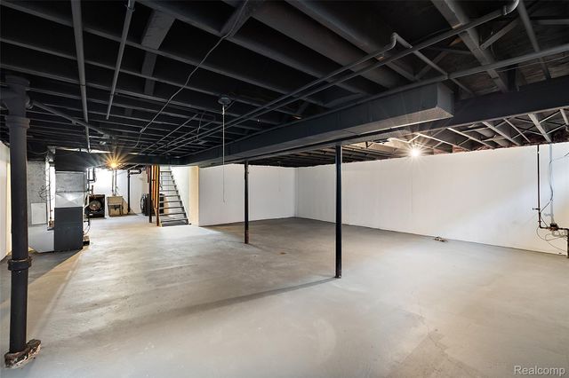 14421 Labelle Street, Oak Park, MI 48237