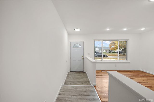 14421 Labelle Street, Oak Park, MI 48237