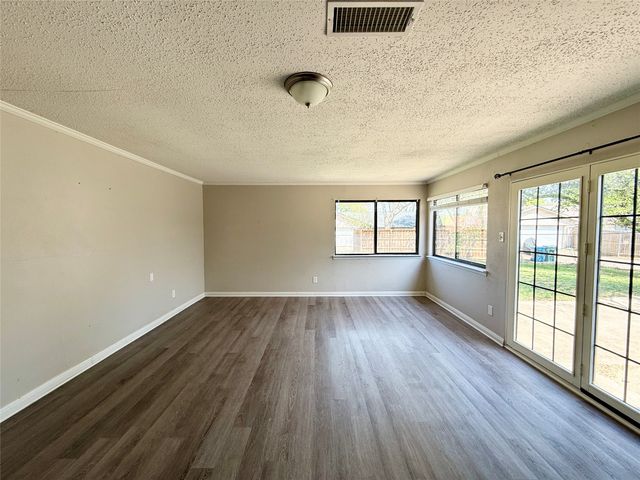 2107 Rockwood Drive, Carrollton, TX 75007