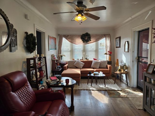 8531 S Euclid Avenue, Chicago, IL 60617