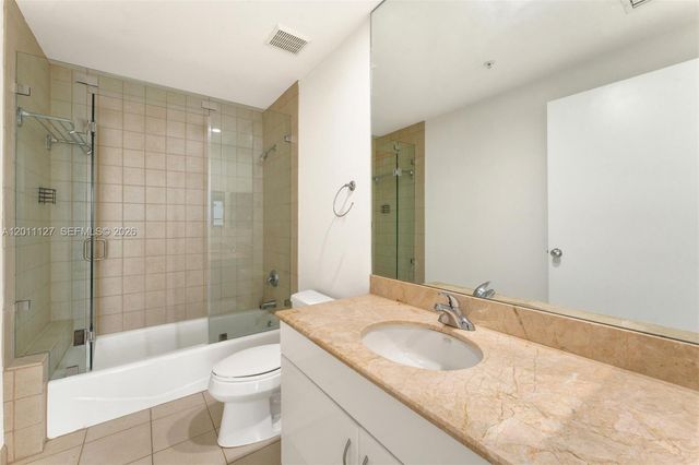 801 Brickell Key Blvd 1503, Miami, FL 33131