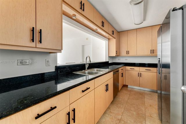 801 Brickell Key Blvd 1503, Miami, FL 33131