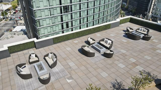 600 12th Ave S Apt 910, Nashville, TN 37203