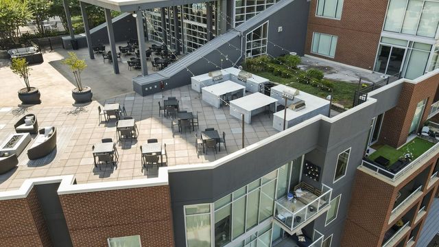 600 12th Ave S Apt 910, Nashville, TN 37203