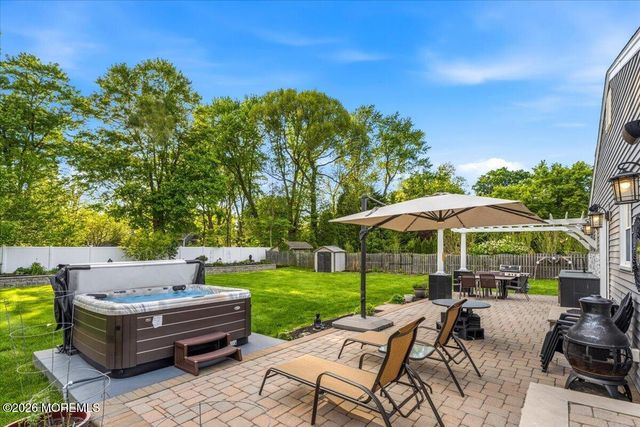 259 Hamiltonian Drive, Middletown, NJ 07701