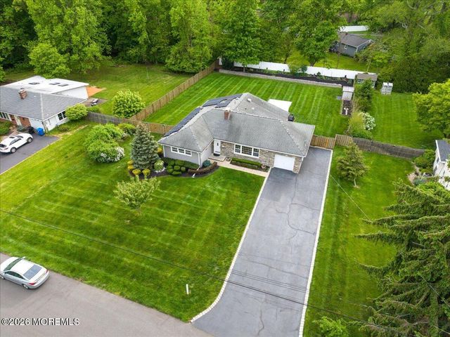 259 Hamiltonian Drive, Middletown, NJ 07701